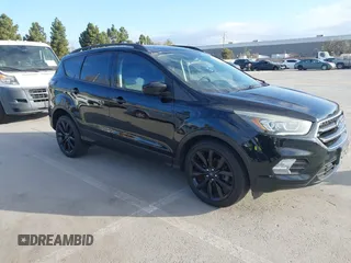 2017 Ford Escape SE with VIN 1FMCU0GDXHUC95845, listed as a IAAI auction lot 41850265 with 77,691 mi miles and . Bid and sale history available at carsss.com. Image 1.