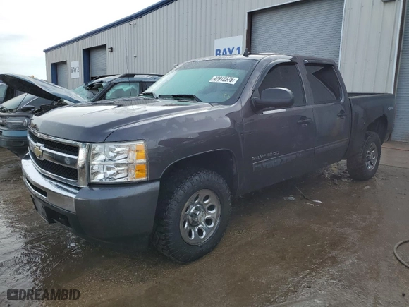2010 Chevrolet Silverado 1500 LS with VIN 3GCRKREA3AG195676, listed as a Copart auction lot 42812375 with 108,797 mi miles and Salvage Title. Bid and sale history available at carsss.com. Image 1.