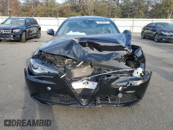 2020 Alfa Romeo Giulia z VIN ZARFANAN2L7626987, wystawiony jako Copart lot #74959044 z przebiegiem 33 486 mil mil oraz Szkoda całkowita • Salvage title. Historia ofert i sprzedaży dostępna na DreamBid. Obrazek 5.