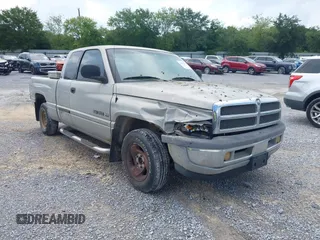 2000 Dodge 1500 с VIN 3B7HC13Z5YG160117, выставлен на аукционе IAAI как лот 42502247 с пробегом 268 184 миль миль и . История ставок и продаж доступна на DreamBid. Изображение 1.