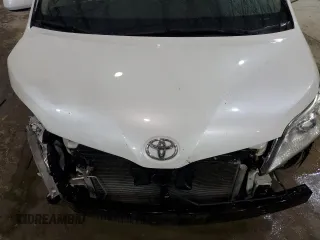 2011 Toyota Sienna XLE AAS с VIN 5TDYK3DC5BS005469, выставлен на аукционе Copart как лот 47701095 с пробегом 199 334 миль миль и На запчасти • Non repairable. История ставок и продаж доступна на DreamBid. Изображение 12.