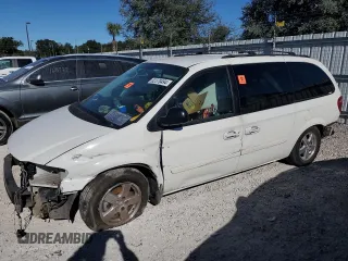 1998 Dodge Caravan SE with VIN 2B4GP4539WR648145, listed as a Copart auction lot 82370494 with Not Provided miles and Salvage Title. Bid and sale history available at carsss.com. Image 1.