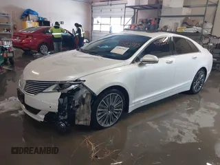 2014 Lincoln MKZ with VIN 3LN6L2J92ER836146, listed as a IAAI auction lot 41583343 with 130,613 mi miles. Bid and sale history available at carsss.com. Image 2.