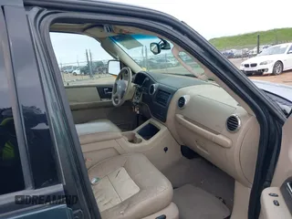 2003 Ford Expedition Eddie Bauer z VIN 1FMFU18L03LB24609, wystawiony jako IAAI lot #41721625 z przebiegiem 168 881 mil mil oraz . Historia ofert i sprzedaży dostępna na DreamBid. Obrazek 5.