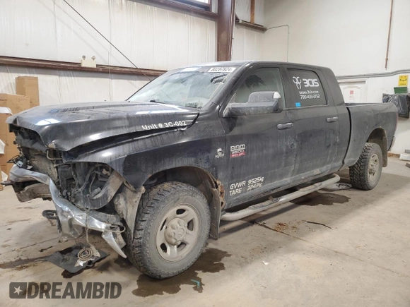 2010 Dodge 3500 SLT z VIN 3D73Y3HLXAG177518, wystawiony jako Copart lot #80287824 z przebiegiem 442 655 mil mil oraz Szkoda całkowita • Salvage title. Historia ofert i sprzedaży dostępna na DreamBid. Obrazek 1.