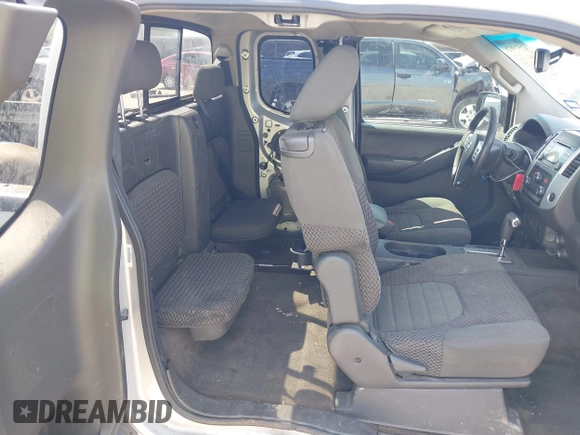 2013 Nissan Frontier SV with VIN 1N6AD0CUXDN763835, listed as a IAAI auction lot 42519926 with 208,577 mi miles and . Bid and sale history available at DreamBid. Image 8.