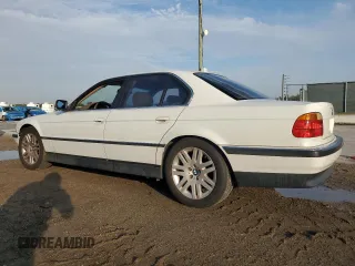 1995 BMW 7 Series 740i with VIN WBAGF6323SDH02306, listed as a Copart auction lot 41708995 with 109,902 mi miles and Clean Title. Bid and sale history available at carsss.com. Image 2.