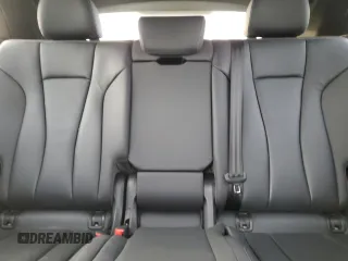 2019 Audi Q8 Premium z VIN WA1AVAF11KD016323, wystawiony jako Copart lot #50900455 z przebiegiem 85 415 mil mil oraz Tytuł czysty. Historia ofert i sprzedaży dostępna na DreamBid. Obrazek 10.