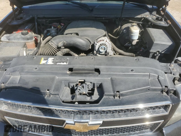 2007 Chevrolet Suburban LTZ with VIN 3GNFC16087G129261, listed as a Copart auction lot 53371595 with 159,138 mi miles and Salvage title. Bid and sale history available at DreamBid. Image 12.