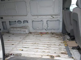 2018 Nissan NV Cargo S z VIN 1N6BF0LY0JN807791, wystawiony jako IAAI lot #41868591 z przebiegiem 128 813 mil mil oraz . Historia ofert i sprzedaży dostępna na DreamBid. Obrazek 8.