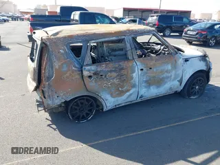 2014 Kia Soul with VIN KNDJN2A25E7721852, listed as a IAAI auction lot 41081969 with 1 mi miles. Bid and sale history available at carsss.com. Image 4.