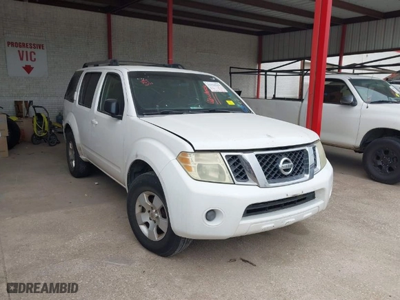2008 Nissan Pathfinder S with VIN 5N1AR18U68C651436, listed as a IAAI auction lot 41950563 with 320,070 mi miles. Bid and sale history available at carsss.com. Image 1.