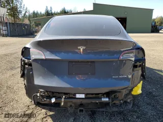 2022 Tesla Model Y Long Range with VIN 7SAYGDEE8NF518847, listed as a Copart auction lot 48431775 with 15,618 mi miles and Salvage Title. Bid and sale history available at carsss.com. Image 6.