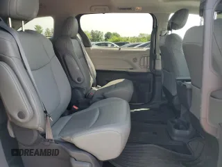 2021 Toyota Sienna XLE с VIN 5TDJRKEC9MS035373, выставлен на аукционе Copart как лот 56538525 с пробегом 64 669 миль миль и Списание • Salvage title. История ставок и продаж доступна на DreamBid. Изображение 11.