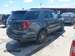 2018 Ford Explorer Sport z VIN 1FM5K8GT6JGB00350, wystawiony jako IAAI lot #42599100 z przebiegiem Nie podano mil oraz . Historia ofert i sprzedaży dostępna na DreamBid. Obrazek 4.