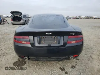 2005 Aston Martin DB9 z VIN SCFAD01A05GA01135, wystawiony jako Copart lot #47689715 z przebiegiem Nie podano mil oraz Tytuł czysty. Historia ofert i sprzedaży dostępna na DreamBid. Obrazek 6.