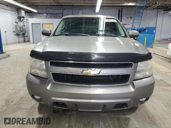 2007 Chevrolet Suburban LTZ with VIN 1GNFK163X7J231365, listed as a Copart auction lot 60885135 with 208,687 mi miles and Salvage title. Bid and sale history available at DreamBid. Image 5.
