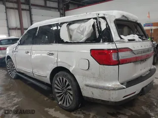 2019 Lincoln Navigator Reserve with VIN 5LMJJ2LT1KEL25094, listed as a IAAI auction lot 41258495 with 63,139 mi miles. Bid and sale history available at carsss.com. Image 3.