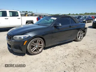 2019 BMW 2 Series 230i z VIN WBA2M7C59KVD52058, wystawiony jako Copart lot #53249465 z przebiegiem 95 448 mil mil oraz Szkoda całkowita • Salvage title. Historia ofert i sprzedaży dostępna na DreamBid. Obrazek 1.