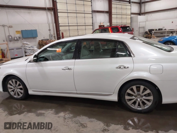 2012 Toyota Avalon with VIN 4T1BK3DB0CU457805, listed as a IAAI auction lot 41920027 with 120,840 mi miles. Bid and sale history available at carsss.com. Image 14.