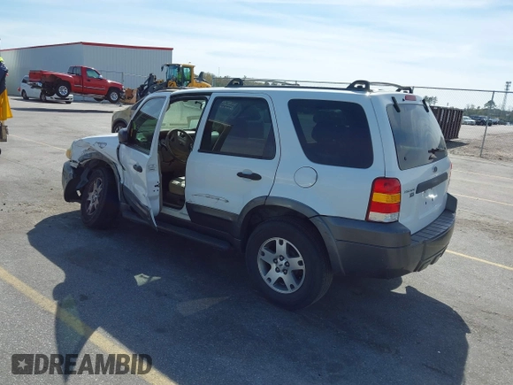 2005 Ford Escape XLT with VIN 1FMYU03165KA93495, listed as a IAAI auction lot 41821975 with 202,475 mi miles and . Bid and sale history available at DreamBid. Image 3.