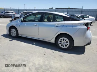 2020 Toyota Prius L Eco with VIN JTDKARFUXL3120671, listed as a Copart auction lot 57913335 with 67,933 mi miles and Salvage title. Bid and sale history available at DreamBid. Image 2.