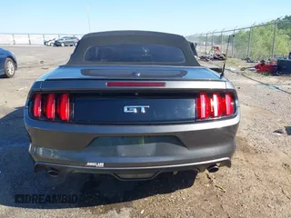2017 Ford Mustang GT Premium z VIN 1FATP8FFXH5295034, wystawiony jako IAAI lot #41973926 z przebiegiem 153 870 mil mil oraz . Historia ofert i sprzedaży dostępna na DreamBid. Obrazek 16.