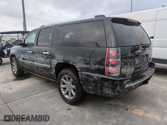 2012 GMC Yukon XL Denali with VIN 1GKS2MEF2CR189505, listed as a Copart auction lot 74488354 with Not Provided miles and Salvage Title. Bid and sale history available at carsss.com. Image 2.