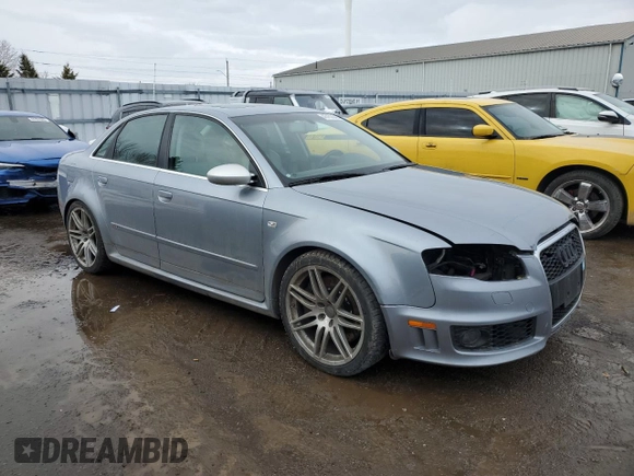 2008 Audi RS 4 z VIN WUADU78E78N900345, wystawiony jako Copart lot #45153045 z przebiegiem 142 835 mil mil oraz Szkody całkowita. Historia ofert i sprzedaży dostępna na DreamBid. Obrazek 4.