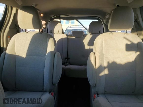 2018 Toyota Sienna L with VIN 5TDZZ3DC3JS918505, listed as a Copart auction lot 81588254 with 119,091 mi miles and Salvage Title. Bid and sale history available at DreamBid. Image 10.