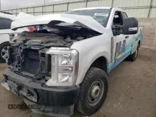 2024 Ford F-250 XL with VIN 1FT7X2BA9REC46556, listed as a Copart auction lot 44233955 with 20,959 mi miles and Salvage title. Bid and sale history available at DreamBid. Image 1.