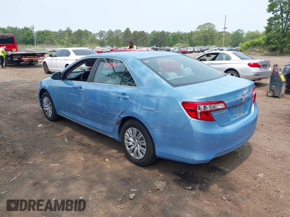 2012 Toyota Camry L z VIN 4T1BF1FK5CU597760, wystawiony jako IAAI lot #42424902 z przebiegiem 37 882 mil mil oraz . Historia ofert i sprzedaży dostępna na DreamBid. Obrazek 3.