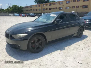 2015 BMW 3 Series 320i z VIN WBA3B1C56FK137345, wystawiony jako Copart lot #55936395 z przebiegiem 111 618 mil mil oraz Czysty tytuł • Clean title. Historia ofert i sprzedaży dostępna na DreamBid. Obrazek 1.