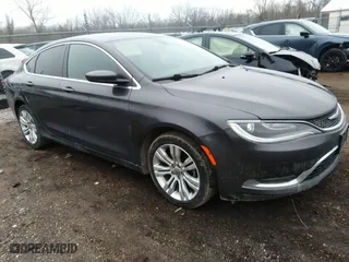 2015 Chrysler 200 Limited with VIN 1C3CCCAB0FN738371, listed as a IAAI auction lot 41208960 with 91,286 mi miles. Bid and sale history available at carsss.com. Image 1.