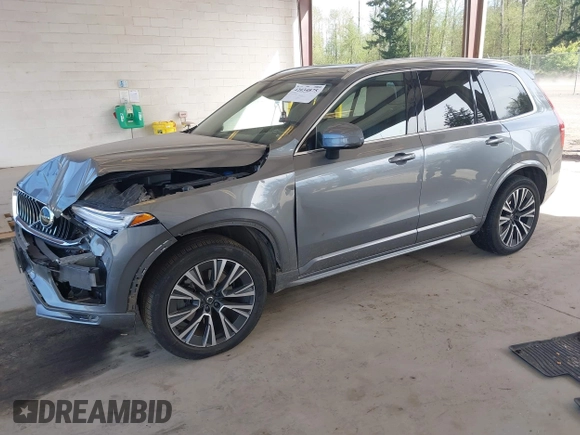 2020 Volvo XC90 Momentum with VIN YV4102PK1L1591863, listed as a IAAI auction lot 42034875 with 90,920 mi miles. Bid and sale history available at carsss.com. Image 18.