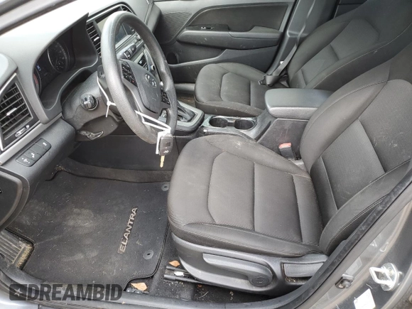 2018 Hyundai Elantra SEL z VIN KMHD84LFXJU599741, wystawiony jako Copart lot #53641575 z przebiegiem 56 600 mil mil oraz Szkoda całkowita • Salvage title. Historia ofert i sprzedaży dostępna na DreamBid. Obrazek 7.