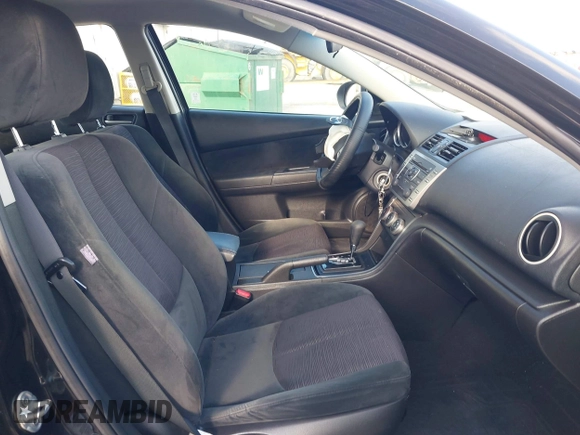 2009 Mazda 6 i Sport with VIN 1YVHP81A495M24490, listed as a IAAI auction lot 41253311 with 106,043 mi miles and . Bid and sale history available at carsss.com. Image 5.