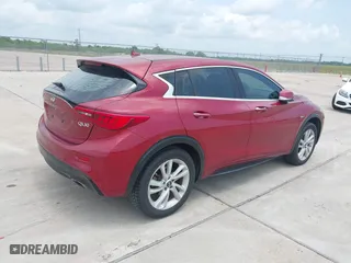 2017 Infiniti QX30 Sport with VIN SJKCH5CP6HA039934, listed as a IAAI auction lot 42136532 with 90,194 mi miles. Bid and sale history available at carsss.com. Image 4.