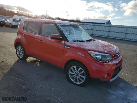 2019 Kia Soul + with VIN KNDJP3A59K7698372, listed as a Copart auction lot 86317784 with 133,340 mi miles and Salvage Title. Bid and sale history available at carsss.com. Image 4.