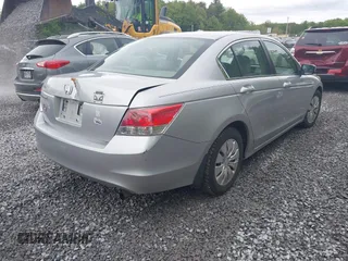 2008 Honda Accord LX z VIN 1HGCP26398A082999, wystawiony jako IAAI lot #42334731 z przebiegiem 207 955 mil mil oraz . Historia ofert i sprzedaży dostępna na DreamBid. Obrazek 4.