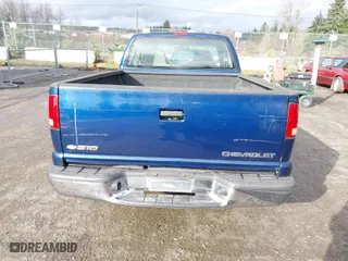 1999 Chevrolet S-10 LS with VIN 1GCCS19X9XK206722, listed as a IAAI auction lot 41763098 with 127,684 mi miles. Bid and sale history available at carsss.com. Image 6.