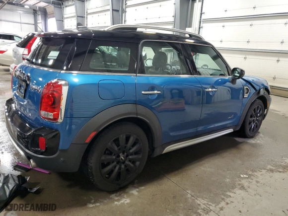 2020 MINI Countryman Cooper S with VIN WMZYX1C03L3L58471, listed as a Copart auction lot 47580035 with NaN miles and Salvage Title. Bid and sale history available at carsss.com. Image 3.