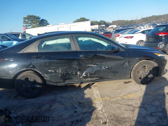 2023 Hyundai Elantra SEL z VIN KMHLM4AG6PU395983, wystawiony jako IAAI lot #41475408 z przebiegiem 45 478 mil mil oraz . Historia ofert i sprzedaży dostępna na DreamBid. Obrazek 6.