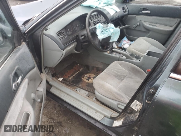 1996 Honda Accord Value with VIN 1HGCD5693TA266021, listed as a Copart auction lot 86699844 with 237,152 mi miles and Salvage Title. Bid and sale history available at DreamBid. Image 8.
