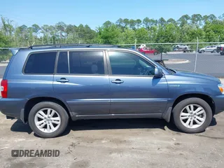 2007 Toyota Highlander z VIN JTEGW21A670019626, wystawiony jako IAAI lot #42281729 z przebiegiem 325 668 mil mil oraz . Historia ofert i sprzedaży dostępna na DreamBid. Obrazek 12.