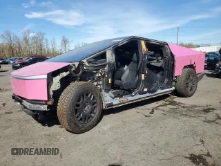 2024 Tesla Cybertruck Cyberbeast z VIN 7G2CEHEEXRA017494, wystawiony jako Copart lot #48149135 z przebiegiem 6883 mil mil oraz Szkody całkowita. Historia ofert i sprzedaży dostępna na DreamBid. Obrazek 1.