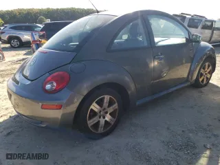 2006 Volkswagen New Beetle Coupe S with VIN 3VWRW31C76M406232, listed as a Copart auction lot 75100914 with 143,978 mi miles and Salvage Title. Bid and sale history available at carsss.com. Image 3.