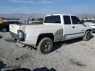 1998 Dodge Ram 1500 with VIN 3B7HC12Y1WG125063, listed as a Copart auction lot 49878885 with 367,221 mi miles and Salvage Title. Bid and sale history available at carsss.com. Image 3.