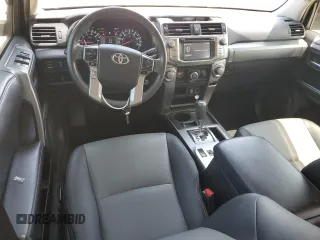 2017 Toyota 4Runner SR5 with VIN JTEZU5JR7H5161686, listed as a Copart auction lot 62565725 with 68,043 mi miles and Salvage title. Bid and sale history available at DreamBid. Image 8.