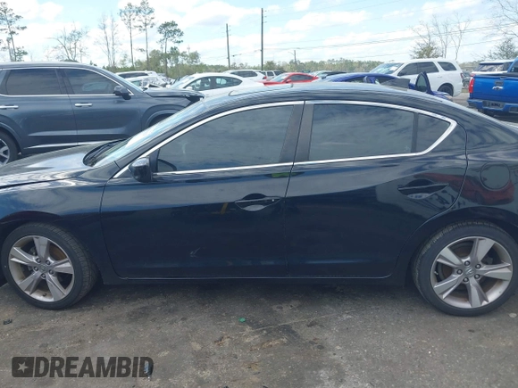 2014 Acura ILX Premium Pkg with VIN 19VDE1F51EE006568, listed as a IAAI auction lot 41791025 with 118,803 mi miles. Bid and sale history available at carsss.com. Image 14.